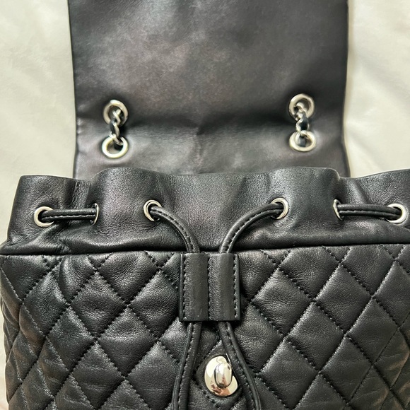 CHANEL URBAN SPIRIT CHAIN LAMBSKIN QUILTED BACKPACK - Picture 10 of 16